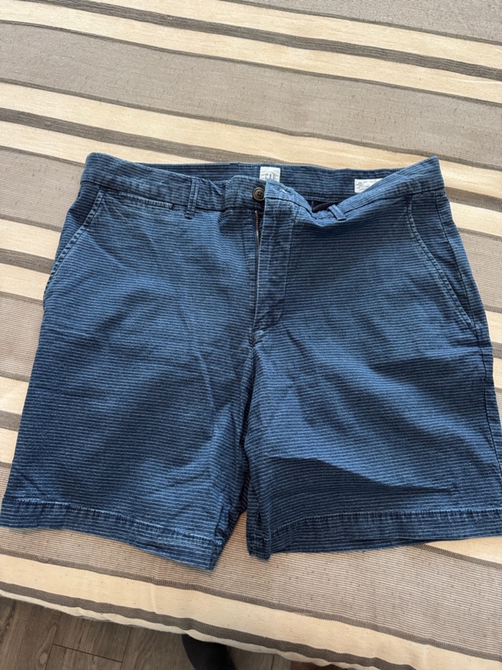 GAP Men's Navy Blue Corduroy Flat Front Shorts